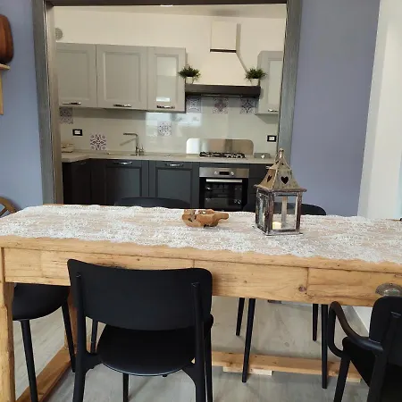 La Terrazza, Elegante Stile Retro, 90 Mq Con Doccia Sauna Wi-fi Terrazzo E Garage Lejlighed *