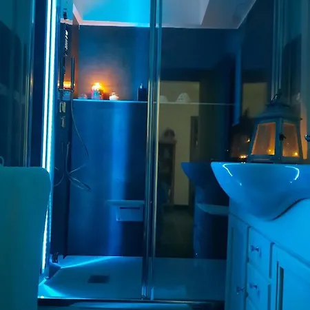 Lejlighed La Terrazza, Elegante Stile Retro, 90 Mq Con Doccia Sauna Wi-fi Terrazzo E Garage Trento
