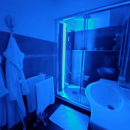 La Terrazza, Elegante Stile Retro, 90 Mq Con Doccia Sauna Wi-fi Terrazzo E Garage * Trento