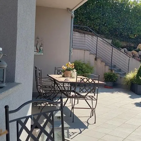 Lejlighed La Terrazza, Elegante Stile Retro, 90 Mq Con Doccia Sauna Wi-fi Terrazzo E Garage
