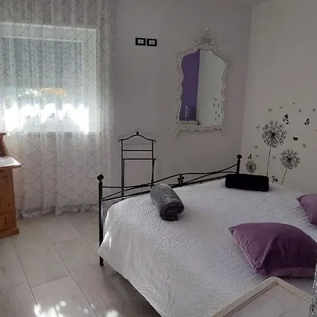 La Terrazza, Elegante Stile Retro, 90 Mq Con Doccia Sauna Wi-fi Terrazzo E Garage Lejlighed *