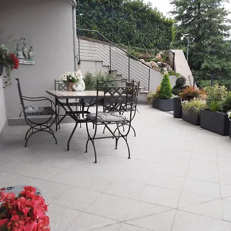 La Terrazza, Elegante Stile Retro, 90 Mq Con Doccia Sauna Wi-fi Terrazzo E Garage Lejlighed