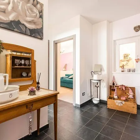 La Terrazza, Elegante Stile Retro, 90 Mq Con Doccia Sauna Wi-fi Terrazzo E Garage